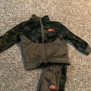 2 piece Nike set